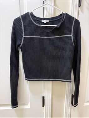 Black Waffle-Knit Long Sleeve Crop Top with Contrast Stitching
